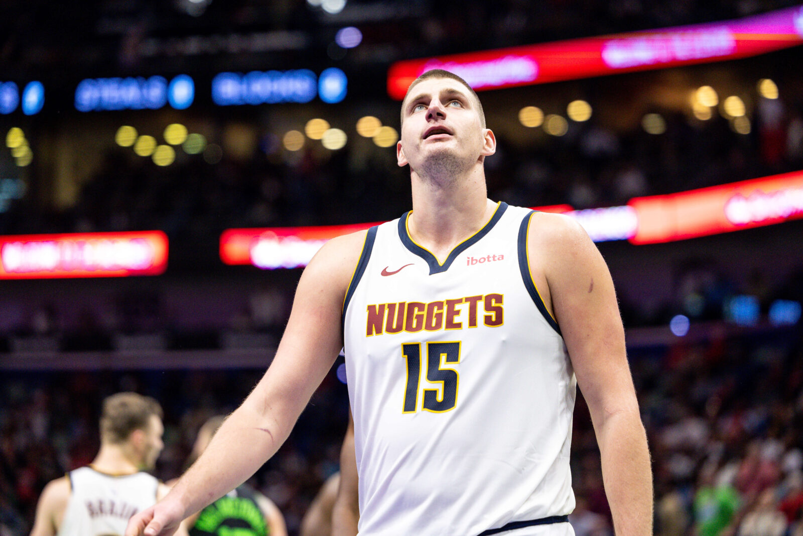 How many basketball players are white seai sports entertainment